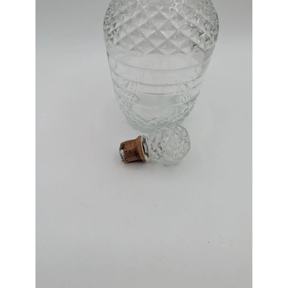Vintage Clear Glass Diamond Cut Ribbed Decanter with Faceted Cork‎ Stopper 9